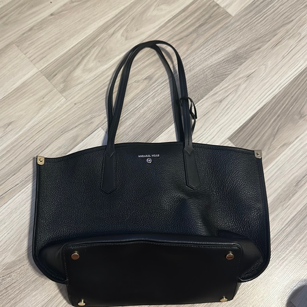 Authentic Michael Kors MK bag perfect condition